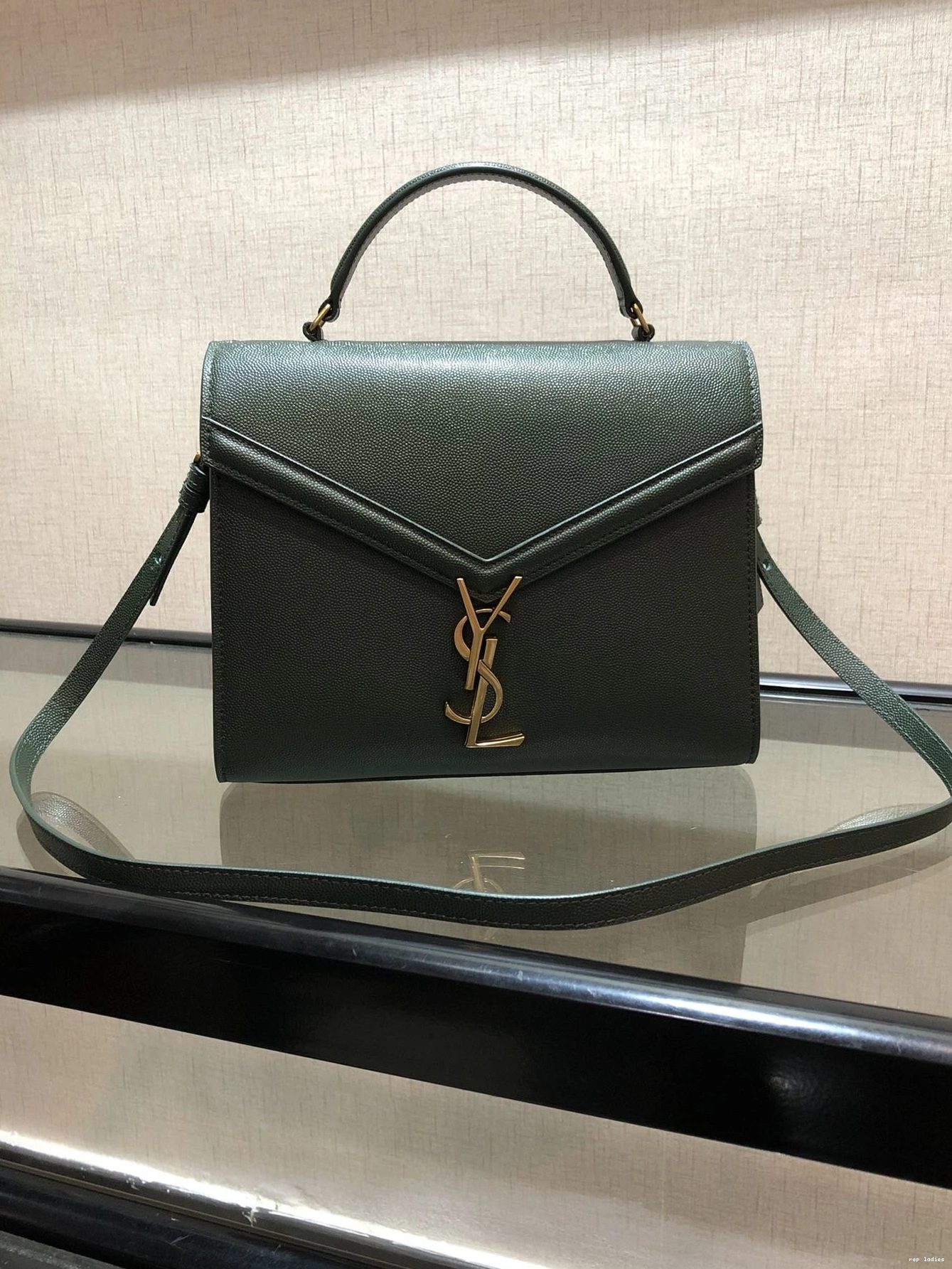 Rep ladies REP YSL TOP MEDIUM HANDLE BAG CASSANDRA 0804